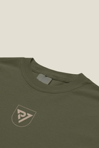 OFF-COURT ESSENTIAL CREST